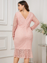 Plus Size V-neck Lace Backless Design Dress